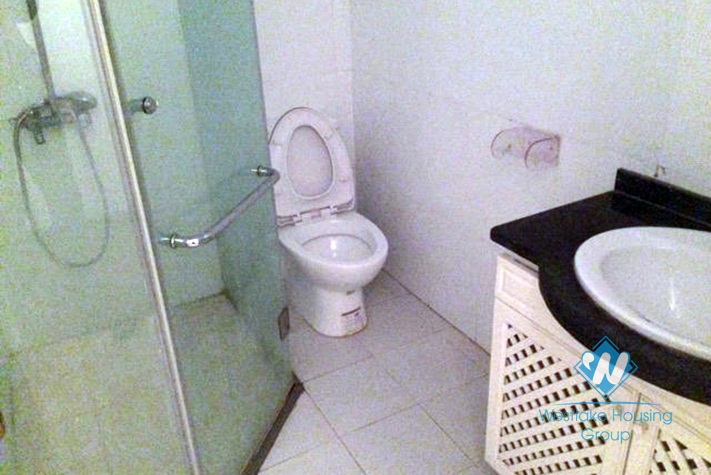 Unfurnished house for rent in Xuan Dieu street, Hanoi